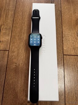 Apple Watch 5 44mm - 2