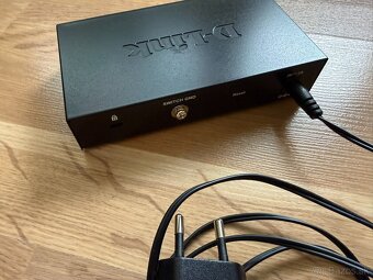 Predám 8-portový D-Link DGS-1100-08 manažovateľný switch - 2