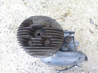 Motor jawa 250 559 - 2