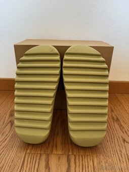 Adidas Yeezy Slide Resin - 2