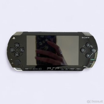 PSP + emulátor a cca 70 her - 2
