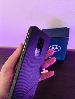 Motorola DEFY dual sim - 2