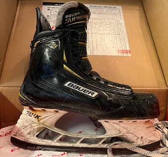 Hokejové korčule Bauer Supreme 2S Pro – veľkosť 8 EE (42) - 2