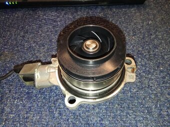 Originalna vodna pumpa VW AG, 010 157 801 KT, 2.0TDI,1.6TDI - 2