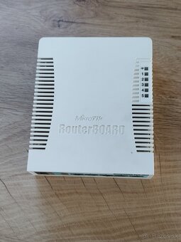 Microtik Routerboard RB251G-2HND - 2