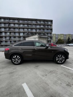 Predávam Mercedes-Benz GLE Coupé 350d 4MATIC (2017) - 2