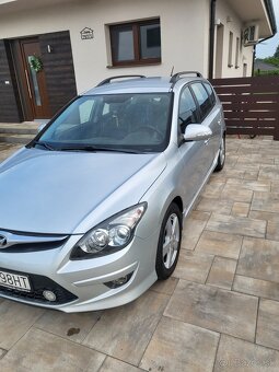 Hyundai i30 CW 1.6 CRDi VGT Premium 85kw - 2