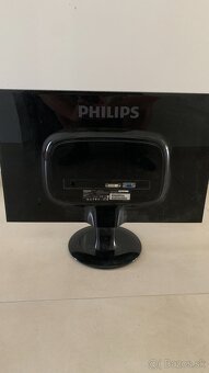 monitor philips + myš a klávesnica - 2