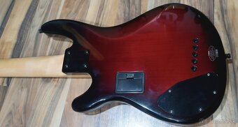 YAMAHA BB605 - 2