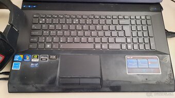 Predám Herný Notebook Asus G73JW - 2