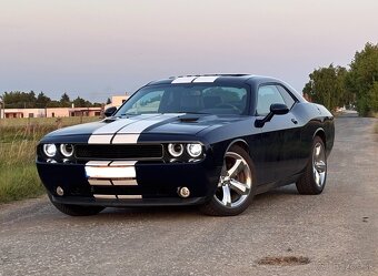 Dodge Challenger 2012 RT PLUS výbava 5.7 HEMI V8 - 2