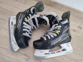 Bauer Supreme M40 Junior EE vel 37 / 3,5 - 2