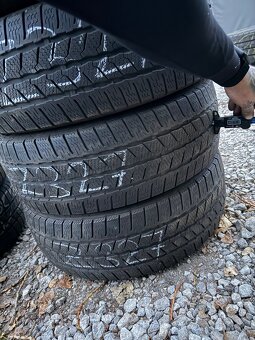Z327 zimné 4ks 215/60R17C - 2