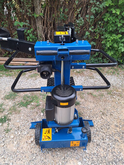 Stiepacka na drevo Scheppach Compact 10 T 220 V - 2