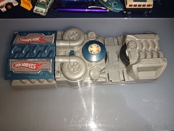Predám Hot Wheels zrychlovač drahy - 2
