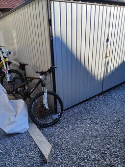 Plechová garáž - 2