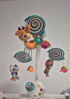 Kolotoč nad postieľku - 2