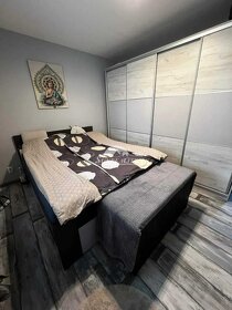Prekrásny 3 izbový zariadený prízemný byt s loggiou na preda - 2