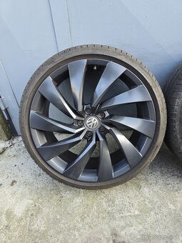 Letná sada VW Rosario Pirelli P Zero 245/35 R20 DOT1823 - 2