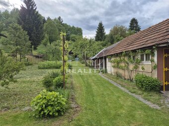 Starší dom s ovocným sadom 1920m2 v Kľačne - 2