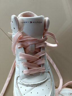Tenisky Tommy Hilfiger veľ 32 - 2