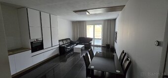 Výnimočný 2 izbový byt, záhrada, parkovanie - 2