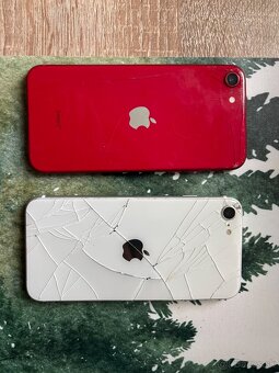 Predám dva iPhony se - 2