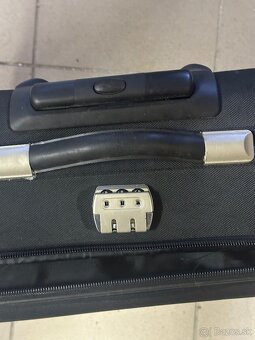 Kompaktný Samsonite kufrík s kódovým zámkom – 35 × 40 × 20 c - 2