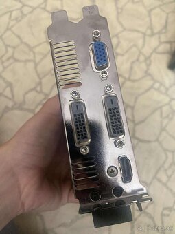 Predám 3 gpu gtx a 1 amd radeon 2x 1 gb a 1x 2 gb na opravu - 2