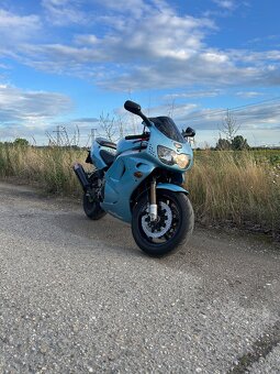 Honda cbr 900rr - 2