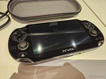 PREDAM PS VITA (PCH-1103)- OLED & 3G & Wi-fi v krasnom stave - 2