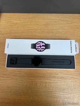 Predám SAMSUNG GALAXY WATCH 6 40mm, BT, TOP stav, ZARUKA - 2