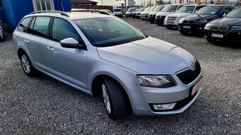 Škoda Octavia Combi 2.0 TDI Ambition DSG - 2