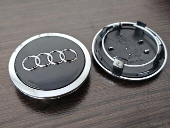 Audi stredové krytky 69mm čierne - 2