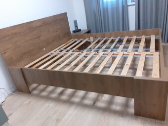 Manželská posteľ 180x200cm - 2