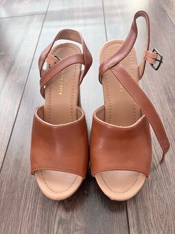 Sandále na platforme 37 - 2