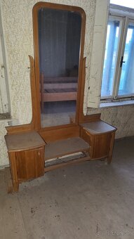 Starožitná spálňa - 2