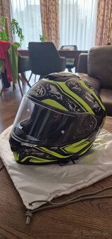 Prilba na motorku Airoh - 2