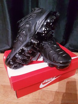 Vapor Max Plus Black - 2