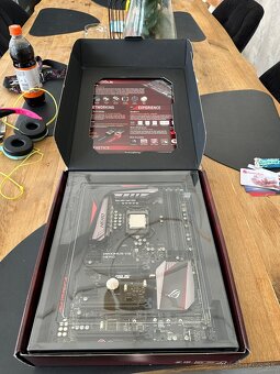 Asus Maximus VIII Hero s krabicou Z170 + i5 6500 - 2