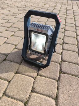 Bosch aku led reflektor GLI 18V - 1900 - 2