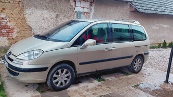 Peugeot 807 - 2