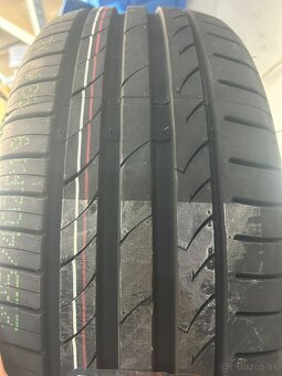 TRACMAX X PRIVILO TX-3 225/40R19 93Y - 2