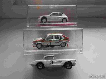 Pretekarske auticka v 1:43 od VITESSE - 2