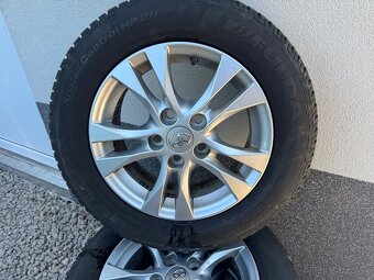 Hliníkové disky Toyota Auris 5x114,3 R15 + zimné 7mm - 2