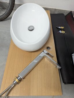 Umyvadlo a bateria - 2