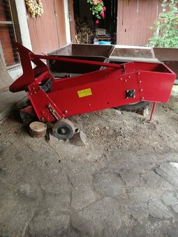 Pásový vyorávač zemiakov tek - 2