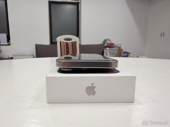  iPhone 16 Pro 1TB Natural Titanium - 2