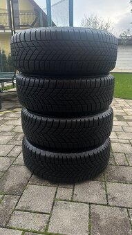 Zimné pneumatiky 215/60R17 + alu. Disky R17 - 2