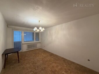 3 izbový tehlový byt, 72 m2 + presklená lodžia a balkón, vla - 2